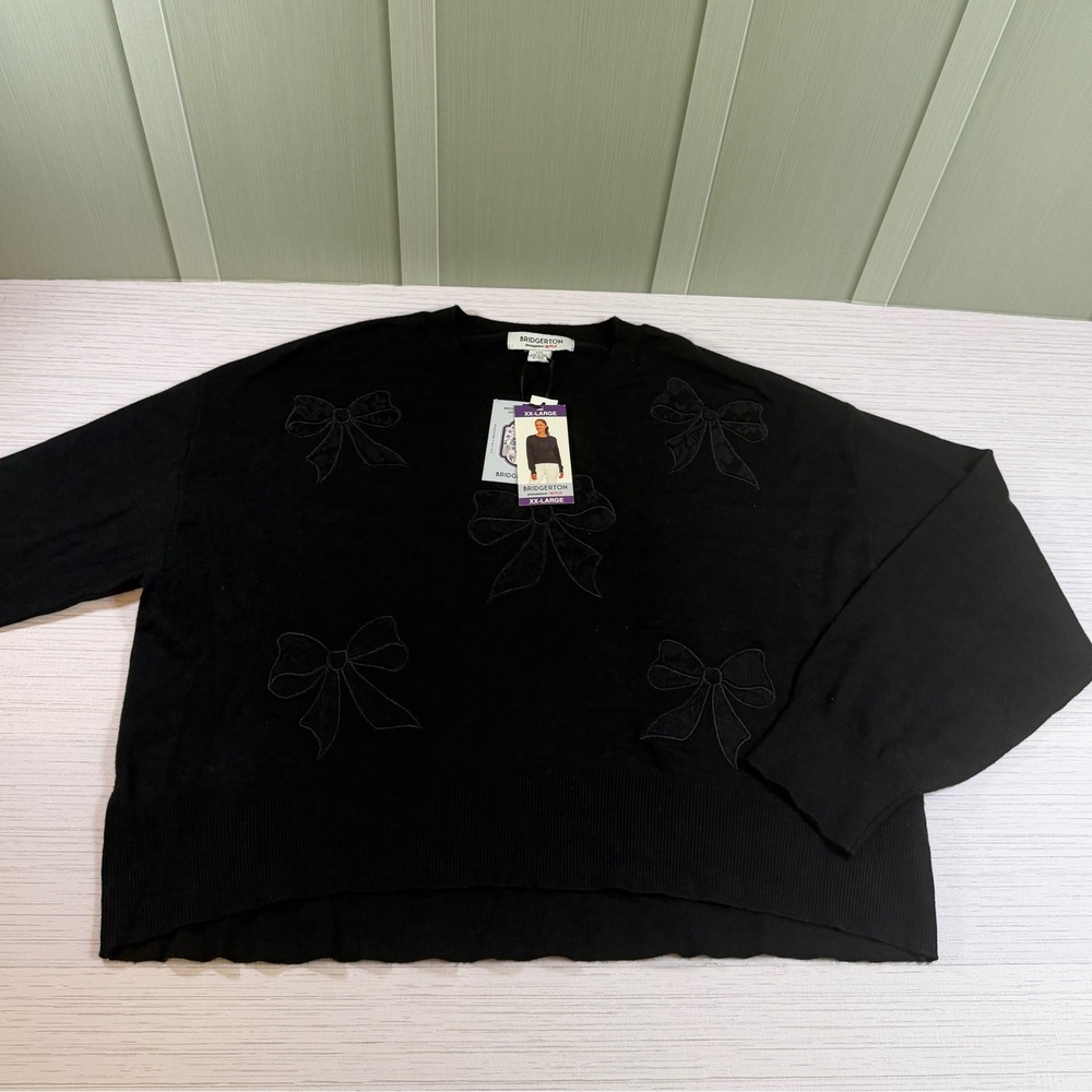 Bridgerton Netflix Women's XXL Black Bow Embroidered Sweater Coquette Pullover